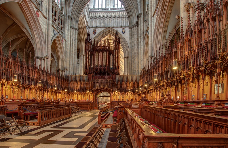 york-minster-2_32644908945_o.jpg